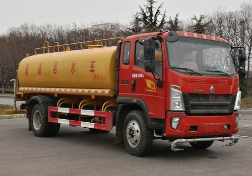 豪沃牌ZZ5167GSSH4515F1洒水车