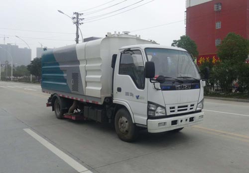 华通牌HCQ5070TXCQL6吸尘车